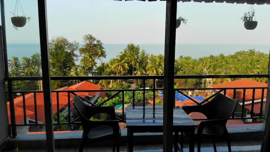Silver Waves And Resorts होटल Mandrem